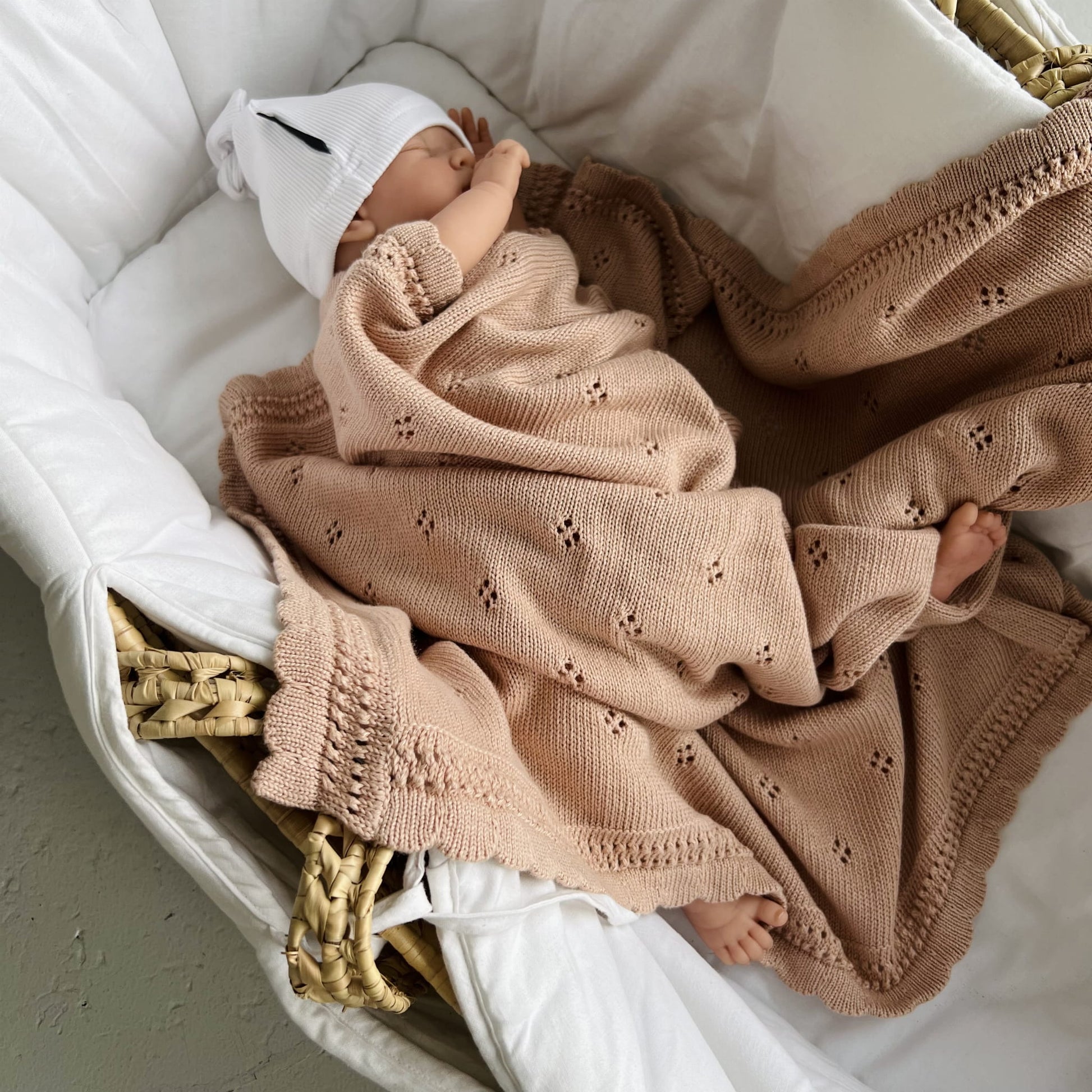 Soft cellular bamboo baby blanket - Caramel - Daisy Blanket Lullalove UK