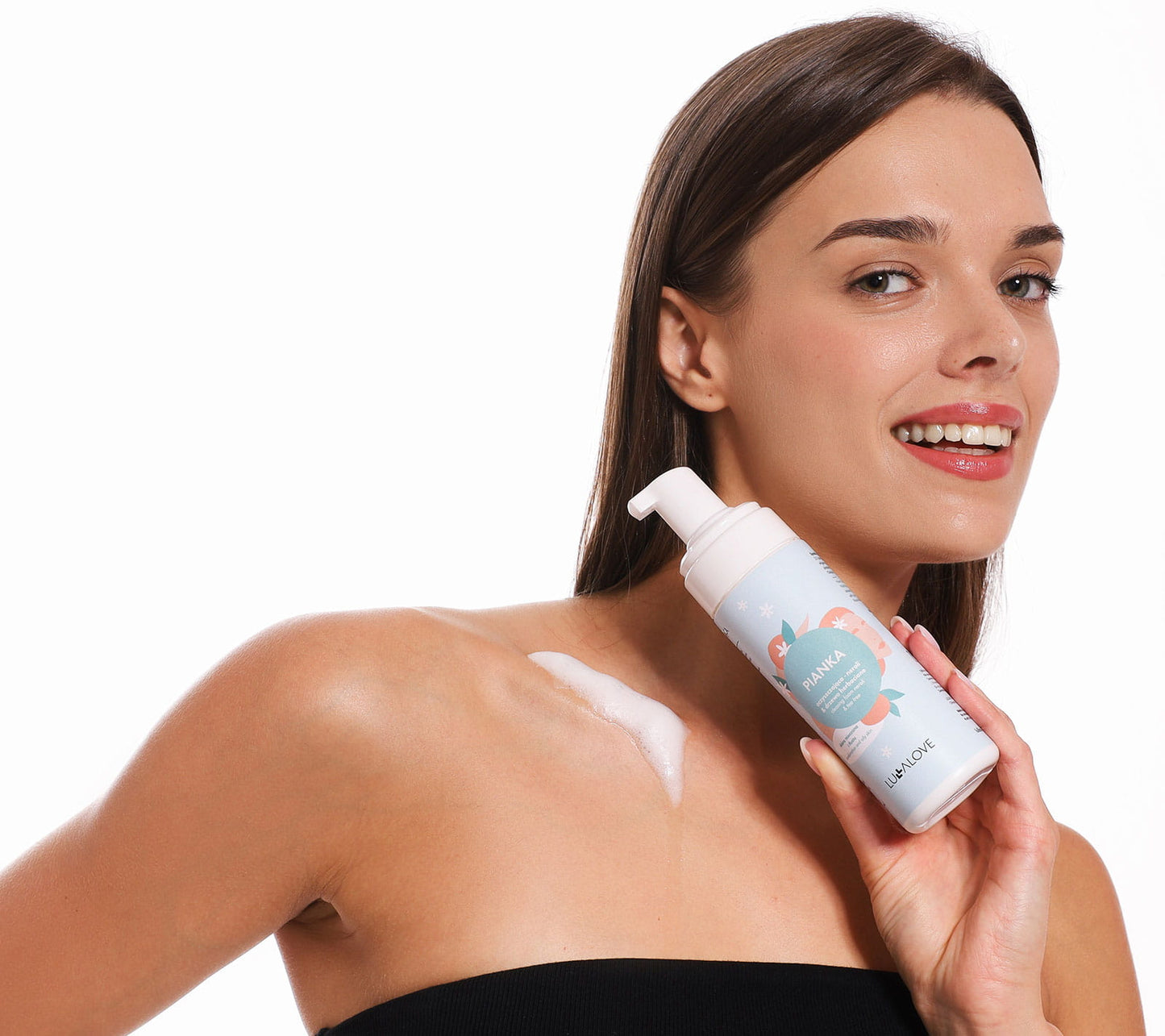 Cleansing face foam with neroli and tea tree oil