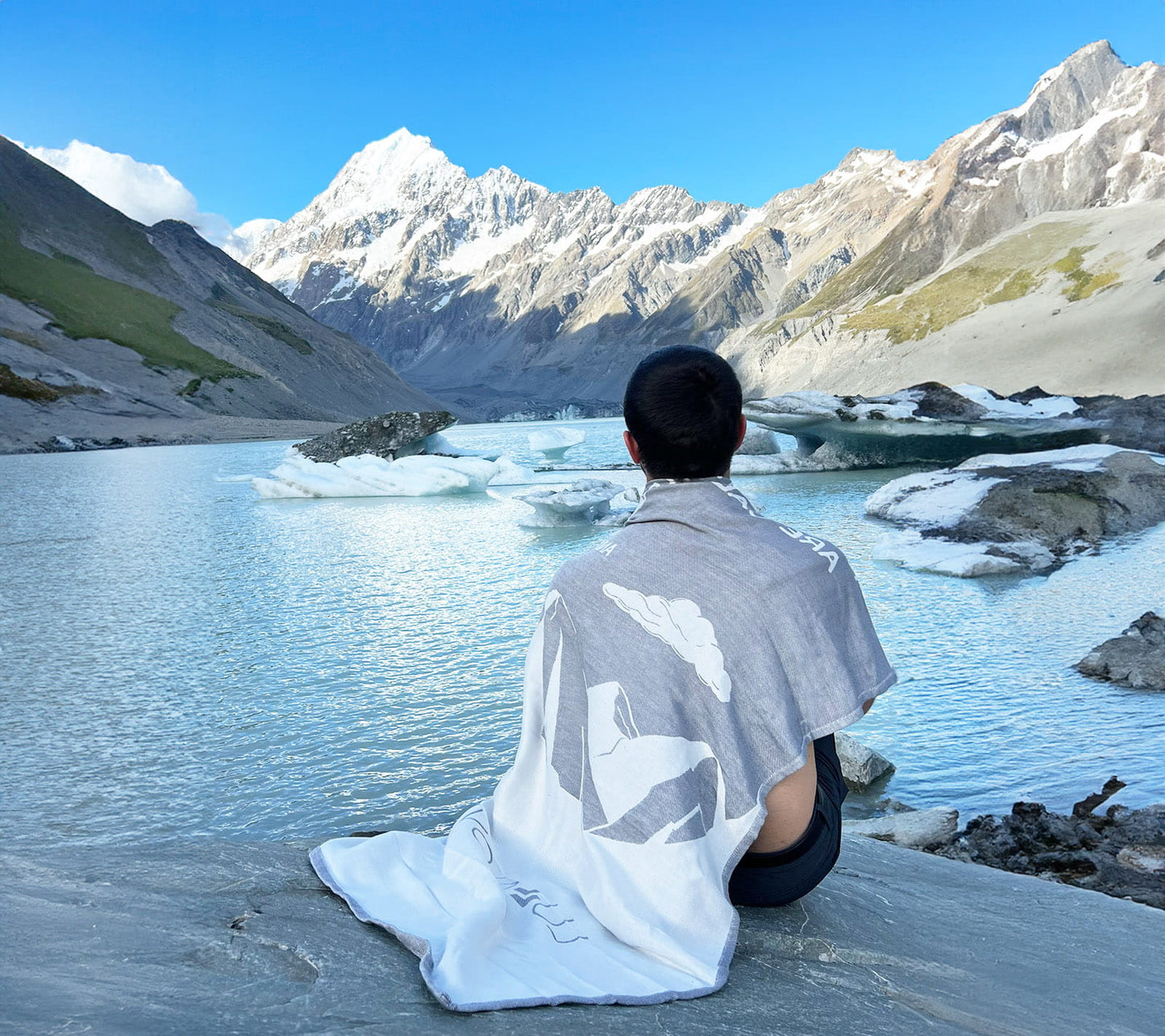 Light & Quick-drying Bamboo Towel - Mountain (2 sizes)