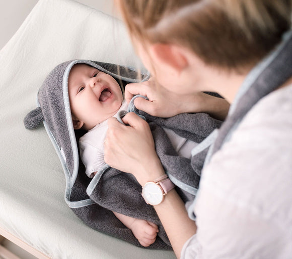 Baby towel with neck strap - 100% bamboo - Grey Towel Lullalove UK 