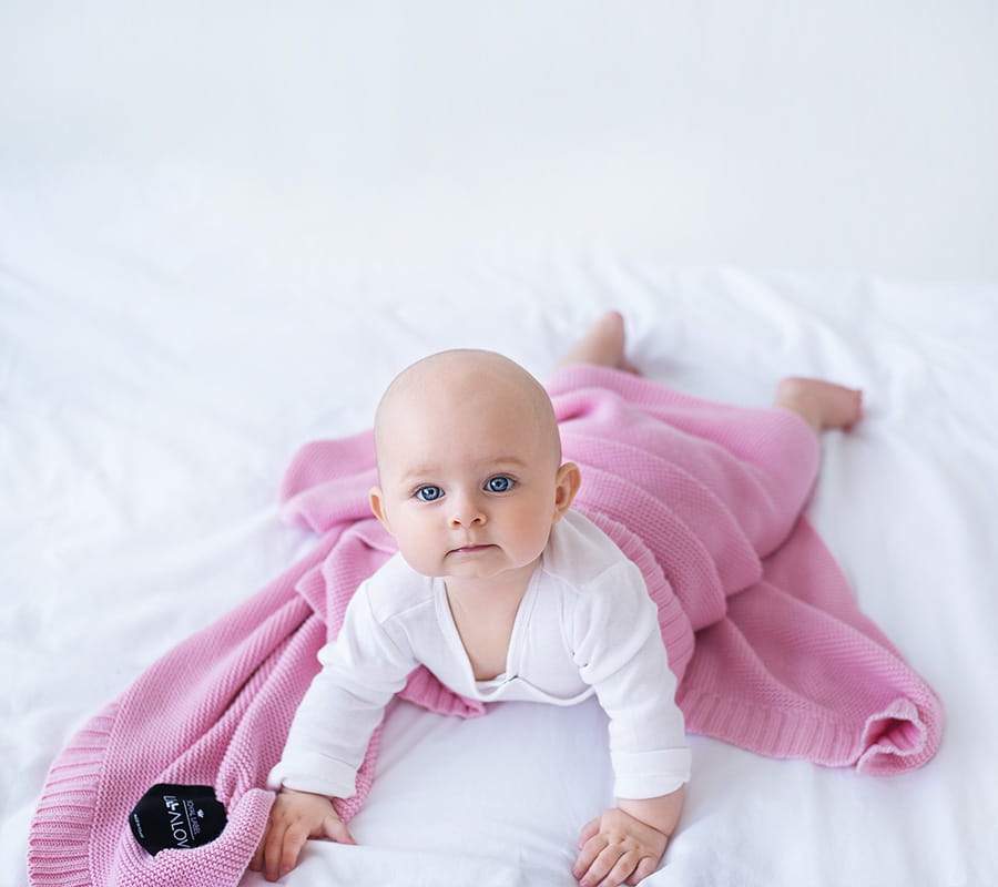 Bamboo baby blanket - Candy pink - Classic knit Blanket Lullalove UK 