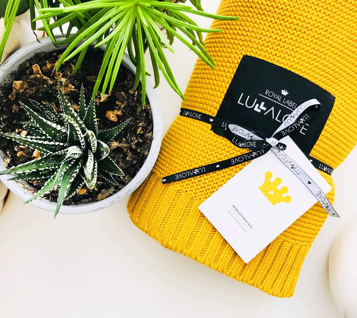 Bamboo baby blanket - Mustard - Classic knit Blanket Lullalove UK 
