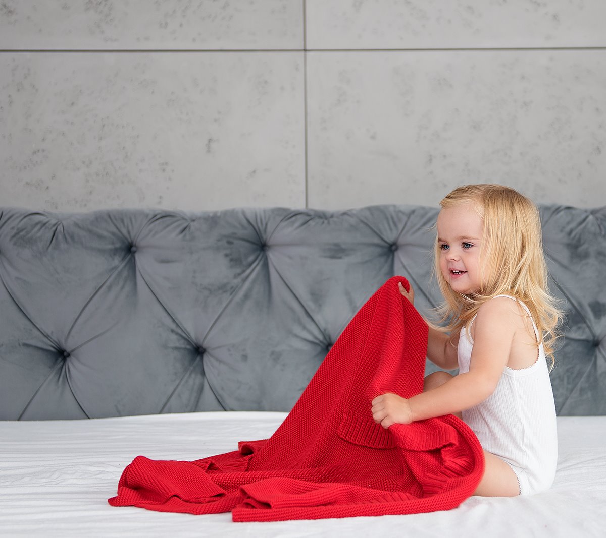 Bamboo baby blanket - Red - Classic knit Blanket Lullalove UK 