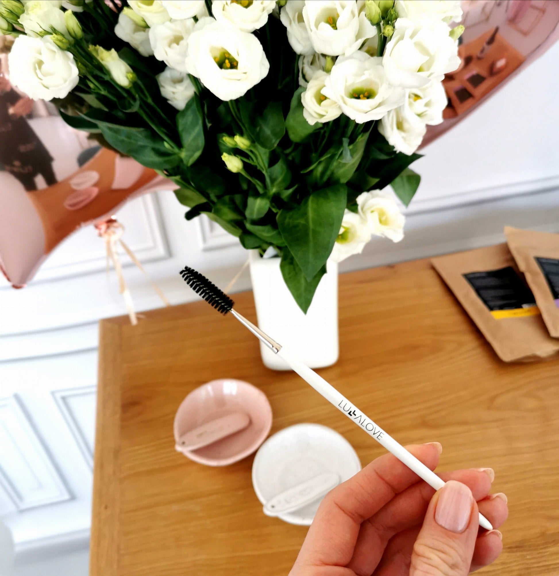 Eyebrow brush for styling Accessories Lullalove UK 