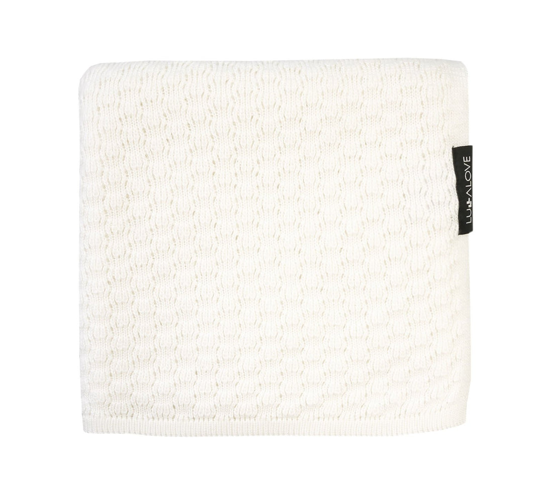 Light cellular bamboo baby blanket Coconut Lullalove UK