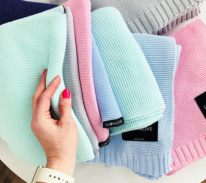 Light knitted bamboo swaddle blanket - Pink Swaddle blanket Lullalove UK 