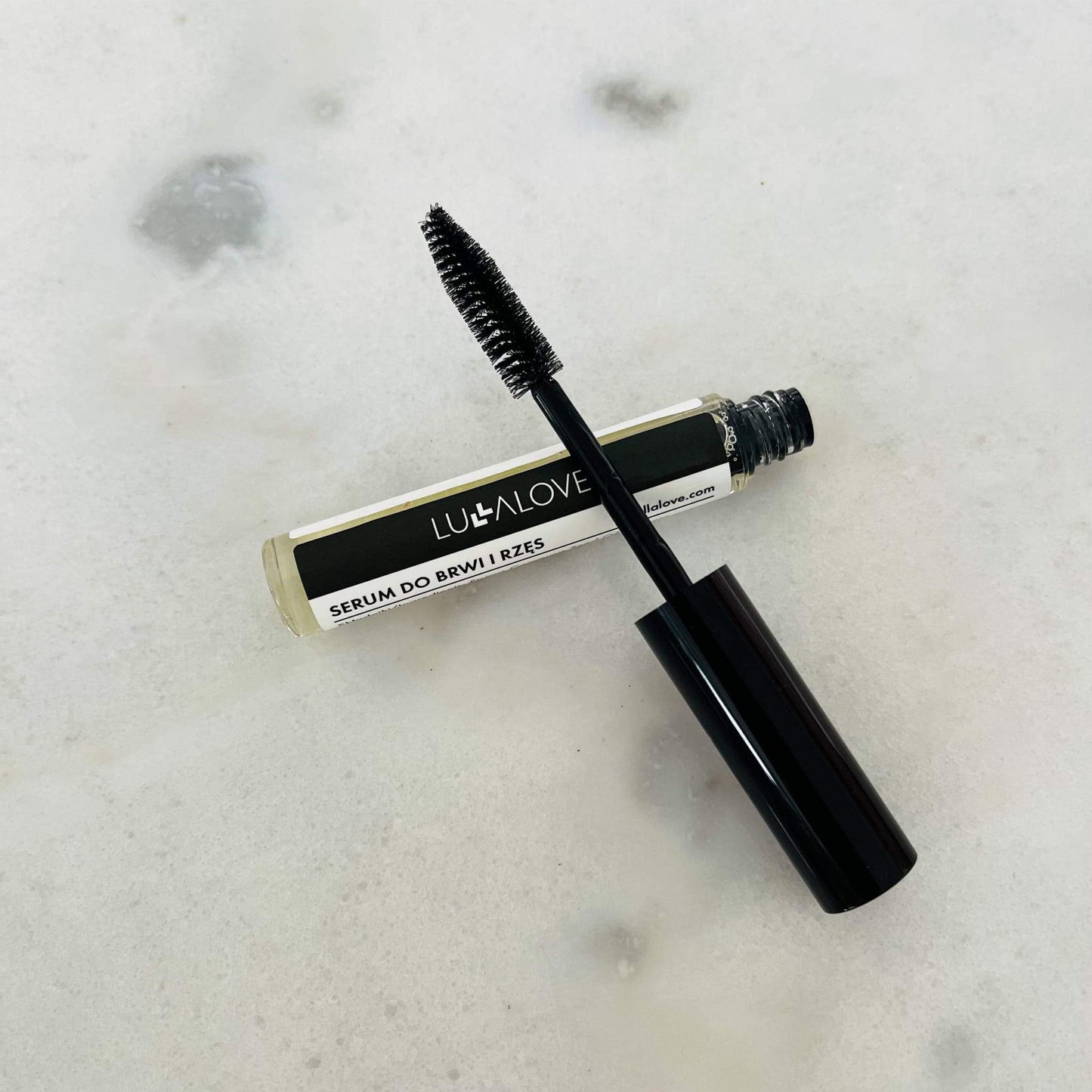 Natural eyebrow and eyelash serum Cosmetics Lullalove UK 