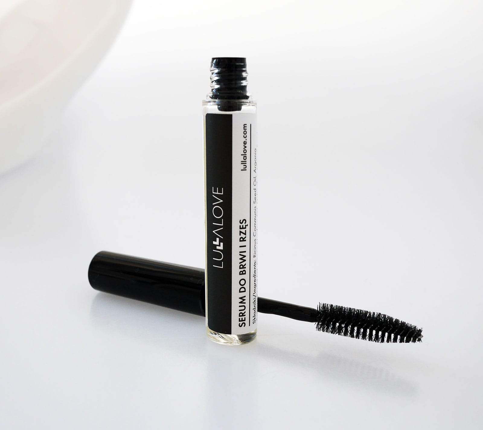 Natural eyebrow and eyelash serum Cosmetics Lullalove UK 