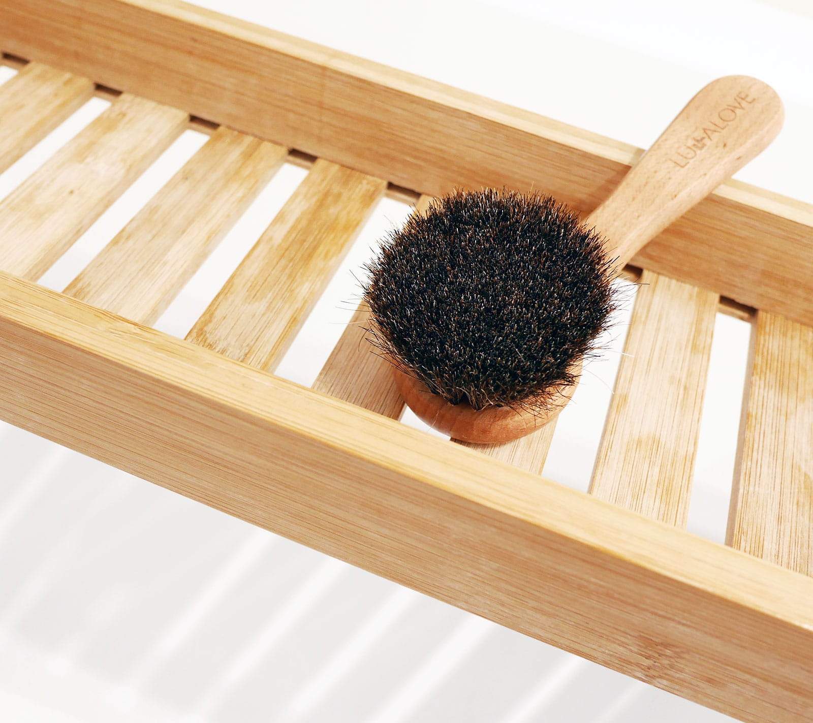 Professional face and neck brush - natural bristle Brush Lullalove 