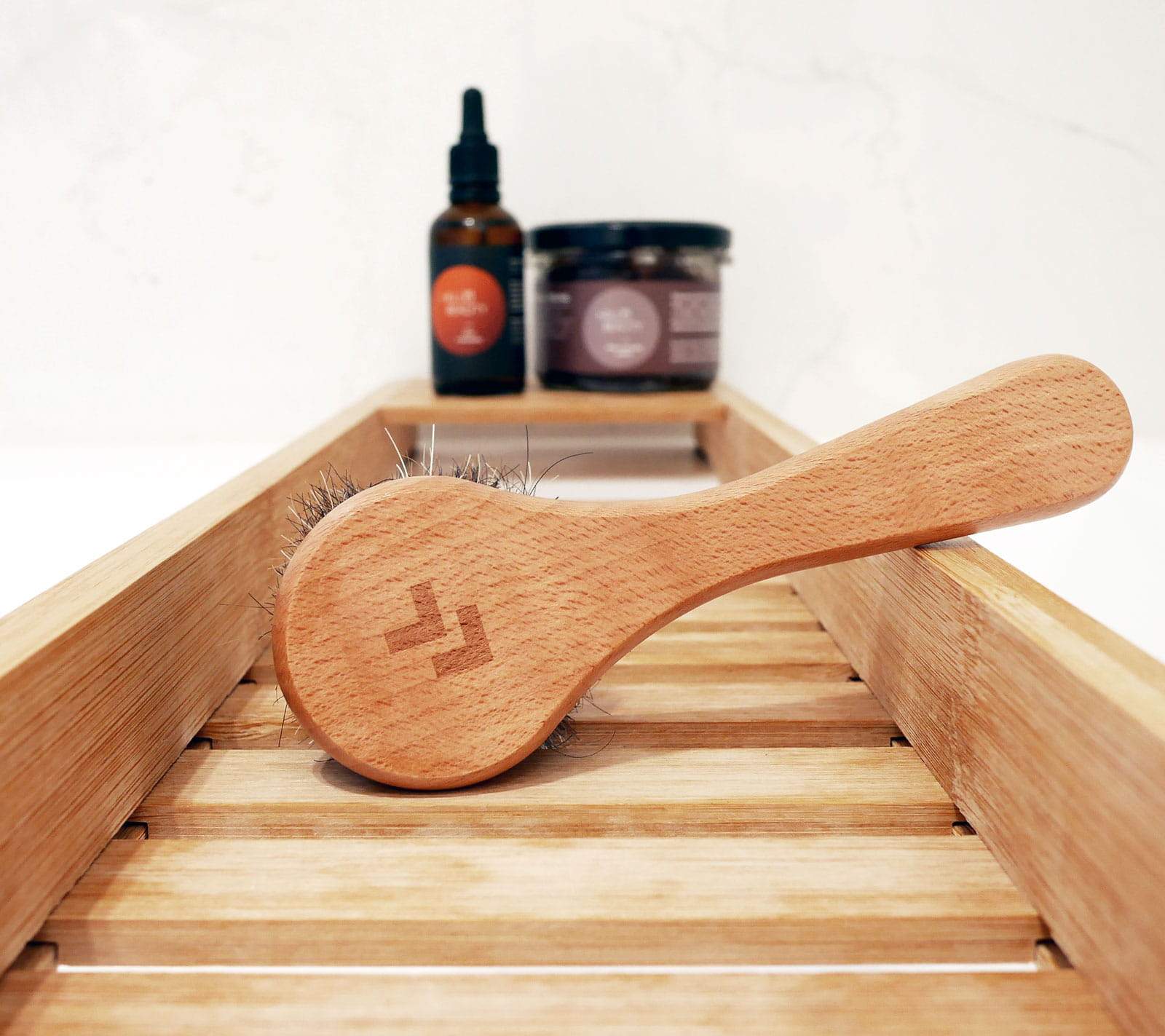 Professional face and neck brush - natural bristle Brush Lullalove 