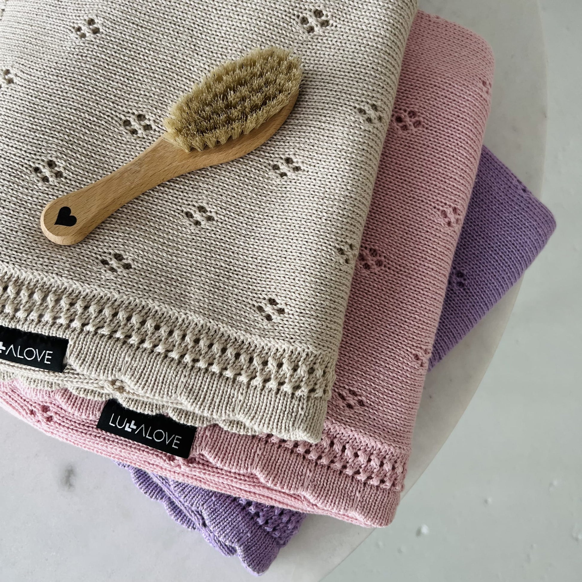 Soft cellular bamboo baby blanket - Beige - Daisy Blanket Lullalove UK 